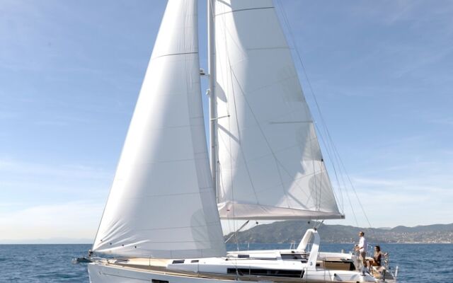 Discover Sailing Asia - Hong Kong