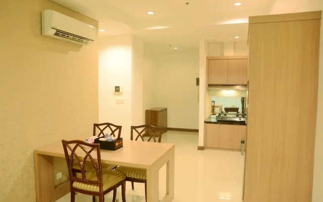 Best Price 2BR Gallery West Residence