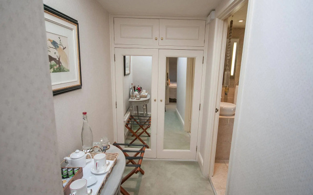 Apsley House Hotel