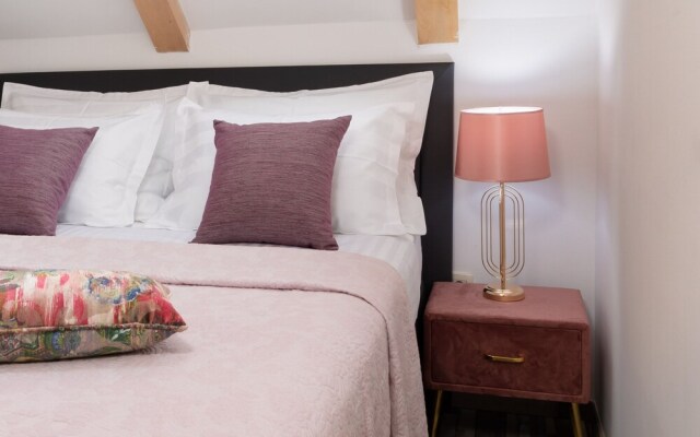 Romantic apartment in the attic