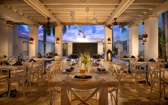 Blue Moon Hotel, Autograph Collection