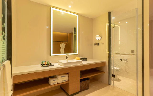 Hampton by Hilton Zhanjiang Renmin Avenue — фото 5