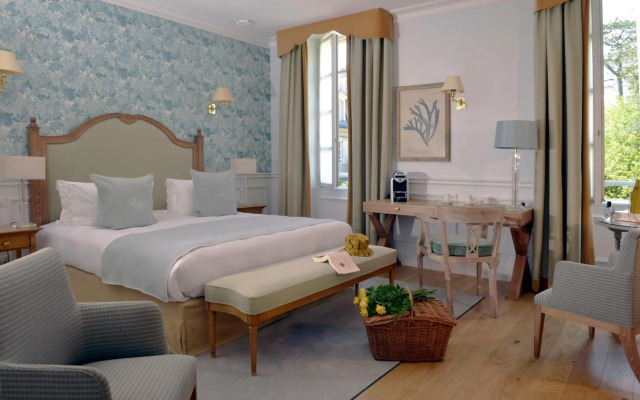 Château La Chenevière