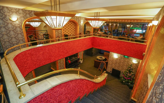 Gloria Palace Hotel