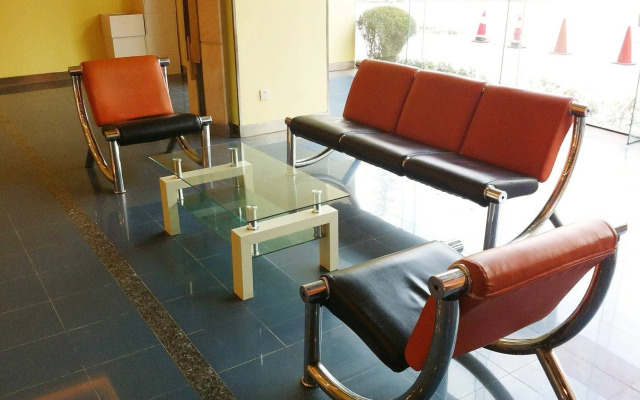 Motel 168 Hotel Xinyang Xintiandi