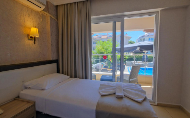 Moni Hotel
