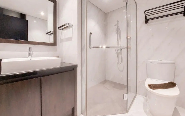 Modern Look And Comfy 1Br Apartment Branz Bsd City