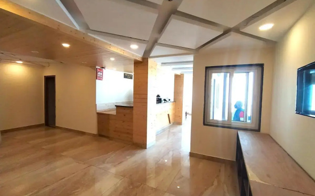 Hotel Samrat | On Mall Road with complimentary Parking