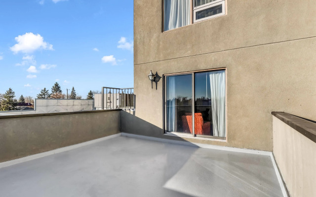 Days Inn by Wyndham Airdrie