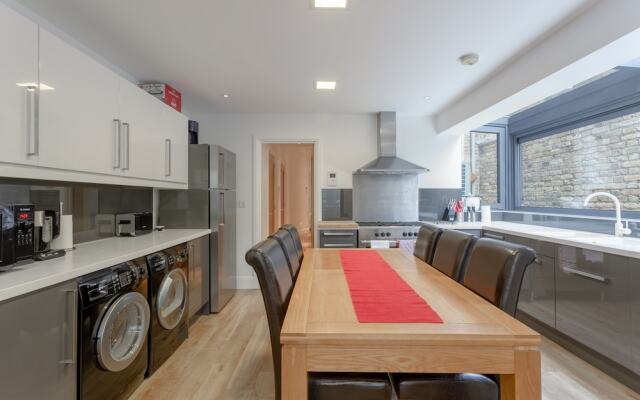 Luxury 2 Bedroom London Apartment