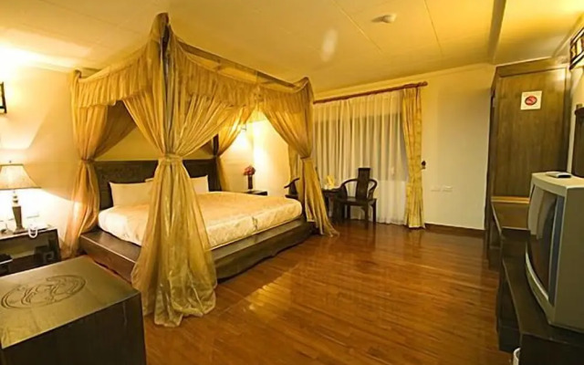 Chun Jing Hillview Villa