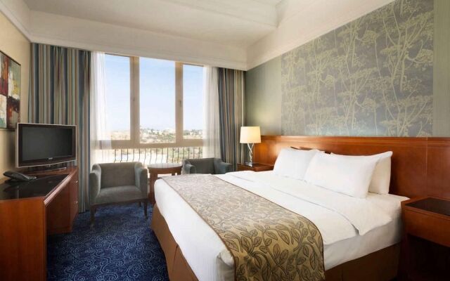 Ramada Al Hada Hotel And Suites