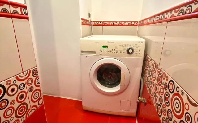 Apartment on Zaliznychna street