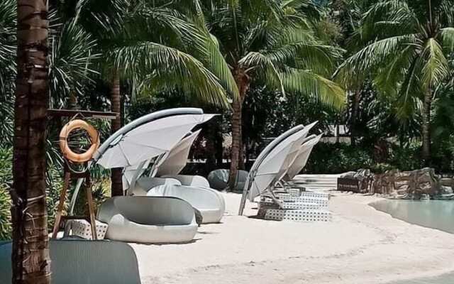 Azure Urban Resort by Adam's Crib