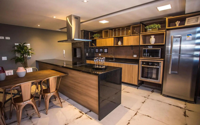 Studio Completo no Centro de Curitiba - ALL1021