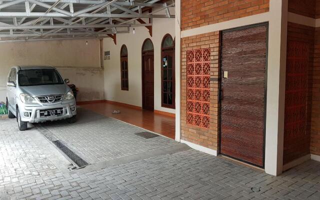OYO 90095 Indah Homestay