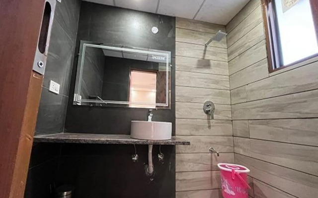 Fabhotel Angel Pink The Premium