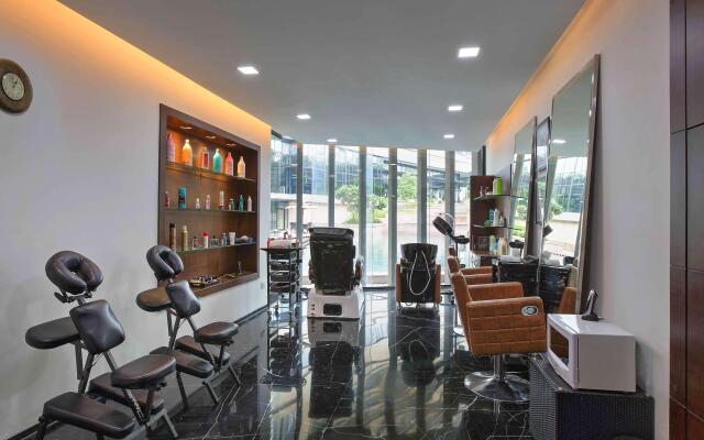 Novotel Kolkata Hotel & Residences Hotel