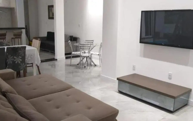 Casa com Piscina e Hidromassagem Montoski