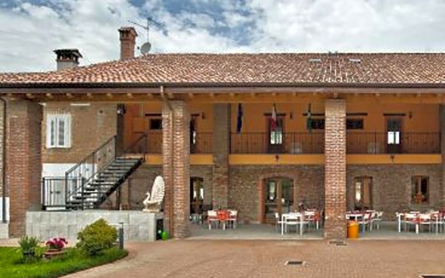 Antica Cascina Ostello di Borghetto