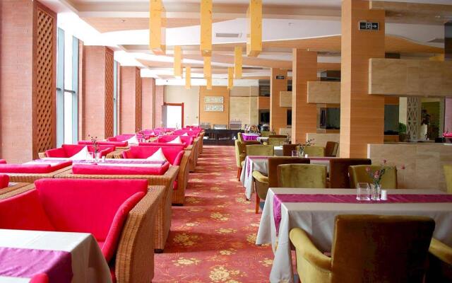Yichang Guobin Bandao Hotel