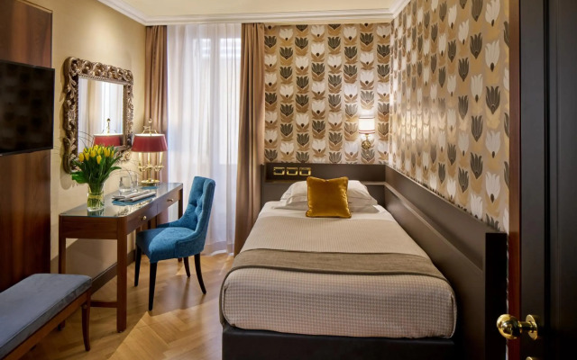 Accademia Hotel