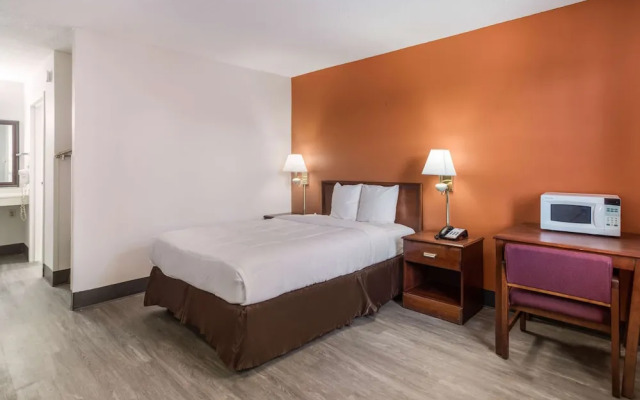 Happy Stay Inn Madisonville I-69 By OYO