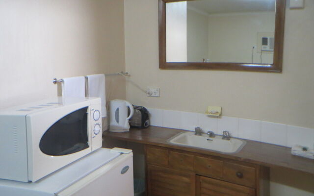 Coachman Hotel Motel