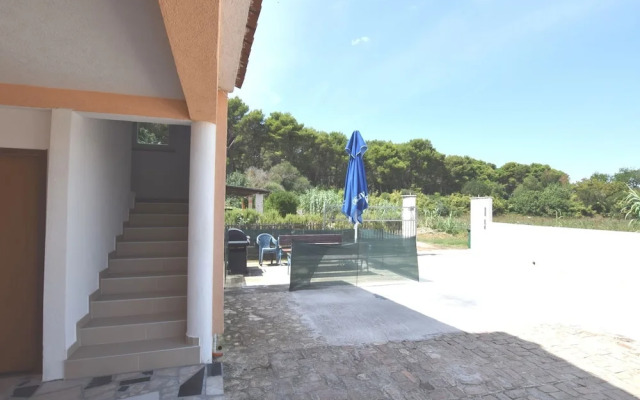 Apartment in Pula With Bbq, Parking, AC