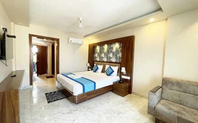 Ambika Palace - Puri near Sea Beach