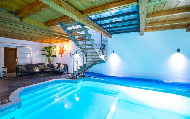 “Moment s“ pool house Trakoscan