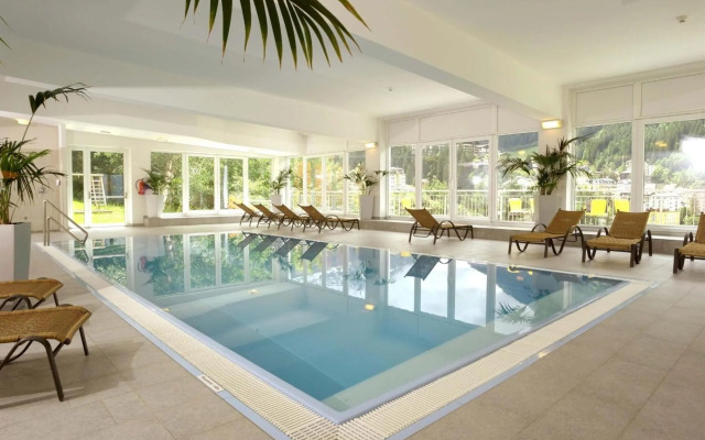 Design Apartments mit Pool und fantastischem Ausblick