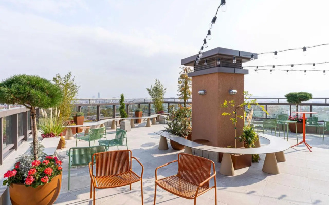 WorkNomads LAB Hotel-Coliving & Coworking