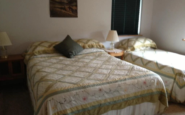 Ninilchik Cabins and Fish Camp