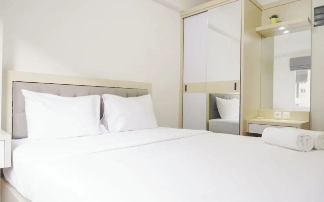 Pleasurable 2BR at Podomoro Golf View Apartment near Tol Cimanggis – Guest Rooms – Depok