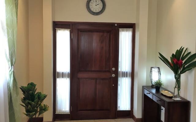 La Reserve #A4 Luxury Condo