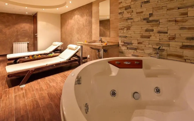 Terra-Balkan delux private apartment - Golf & Skiing