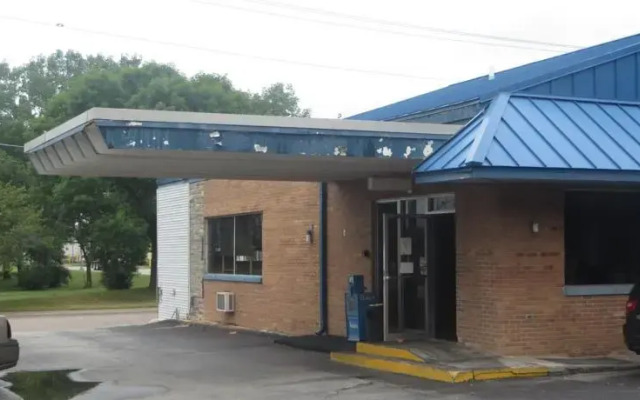 Twin Bridges Motor Inn