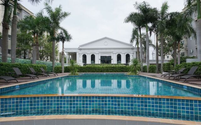 The Green View Hotel