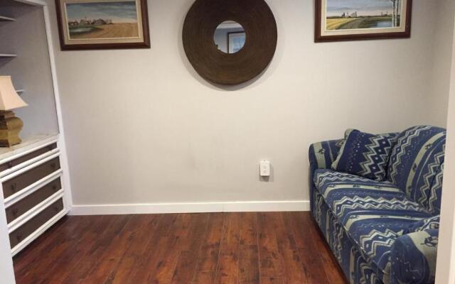 The Calgary Hub hostel style Home