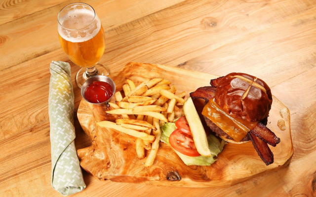 Hotel Indigo Naperville Riverwalk by IHG