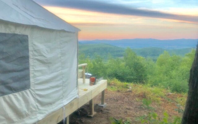 Tentrr - the Look Out at Chill Hill