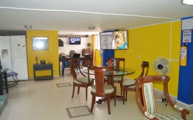 Hotel Corales del Mar