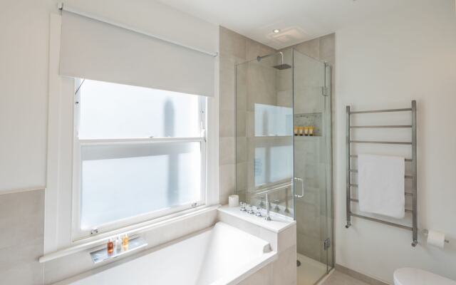 Lavish Nordic Styled Fulham Home by the Thames