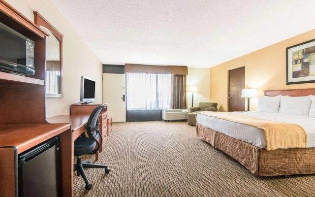 Days Inn by Wyndham Altus