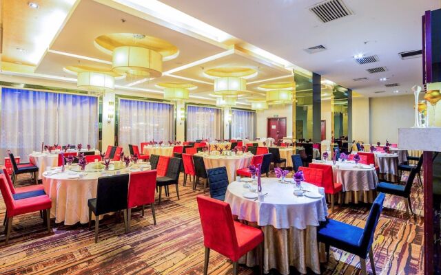 Fengyanjianguo Hotel