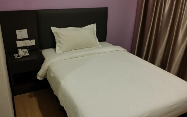 MJ Hotel