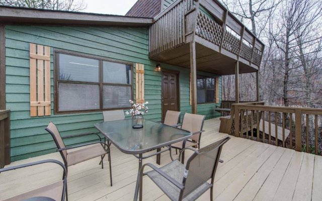Rocky Top Lodge, 6 Bedrooms, Pool Access, Hot Tub, Mountain View, Sleeps 14