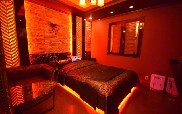 Hotel X - Adult Only