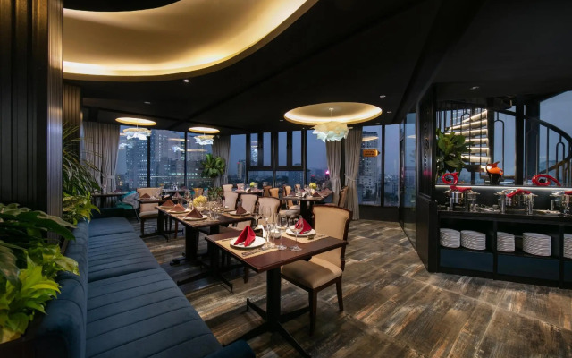 May De Ville Trendy Hotel & Spa